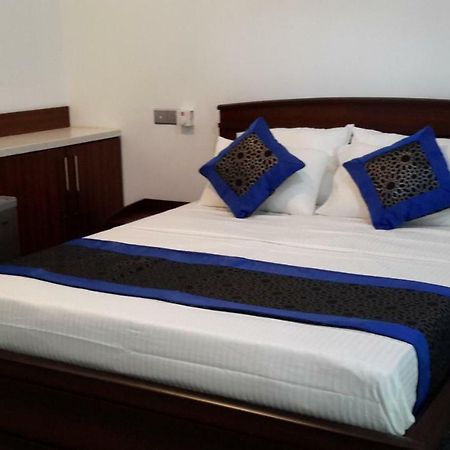 Duvi'S Shelter Bungalow Colombo Eksteriør billede