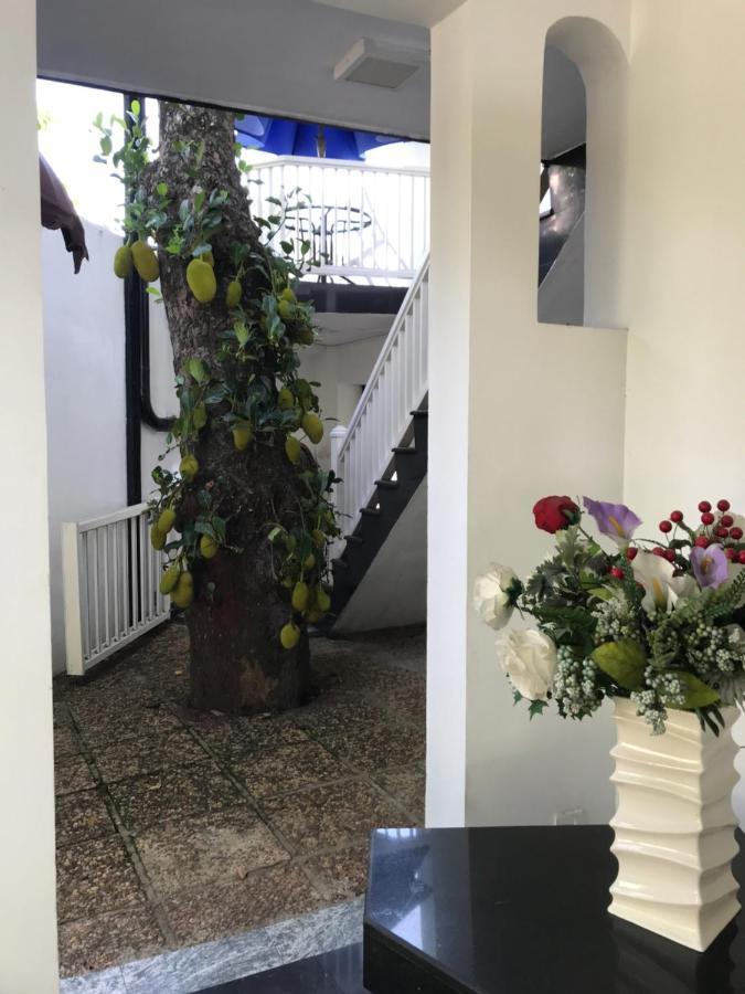 Duvi'S Shelter Bungalow Colombo Eksteriør billede