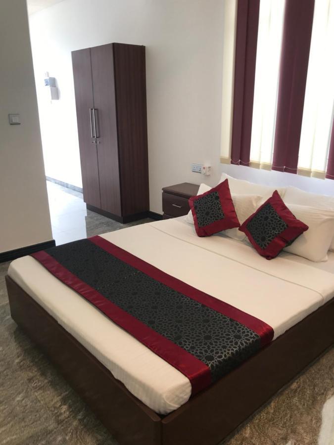 Duvi'S Shelter Bungalow Colombo Eksteriør billede