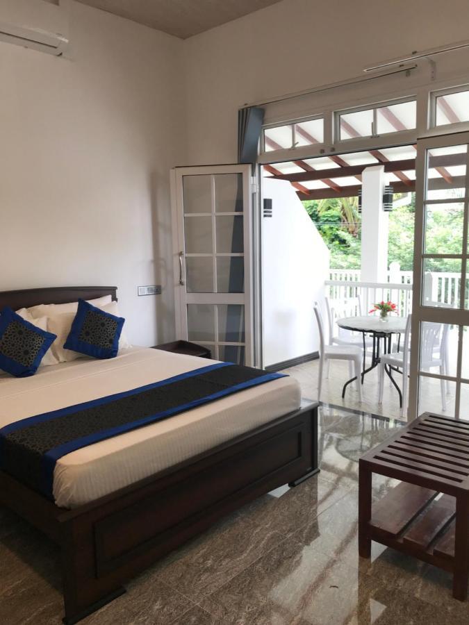Duvi'S Shelter Bungalow Colombo Eksteriør billede