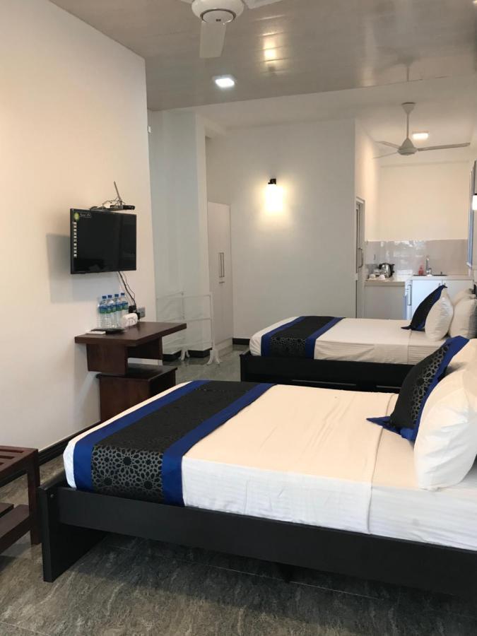 Duvi'S Shelter Bungalow Colombo Eksteriør billede